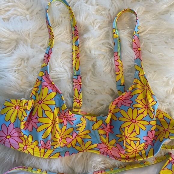 SHEIN 70s Floral Bikini | SZ L - Picture 3 of 9
